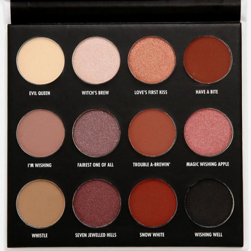 Disney Snow White and the Seven Dwarfs Just One Bite Eyeshadow Palette - Picture 3 of 3